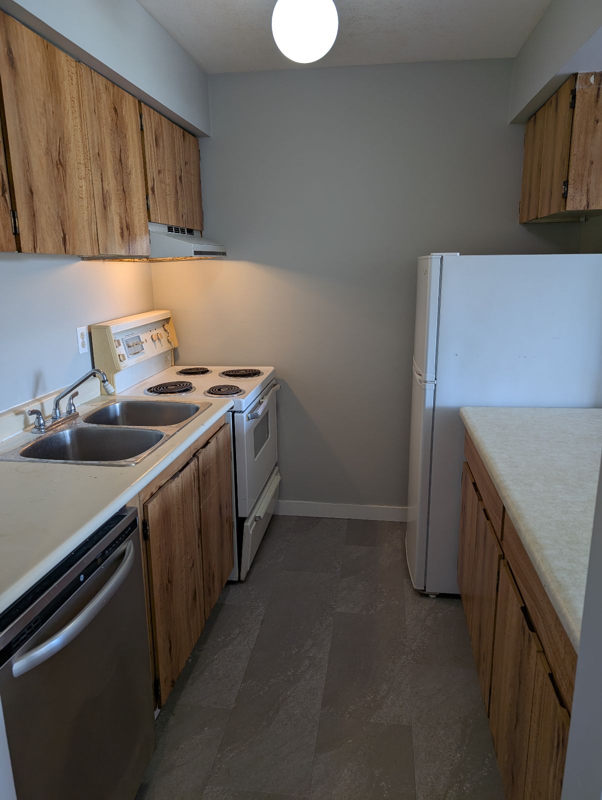 302-33395 1st Avenue
