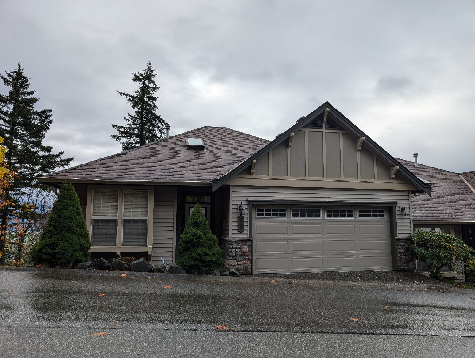 #12 - 2842 Whatcom Road (1175)